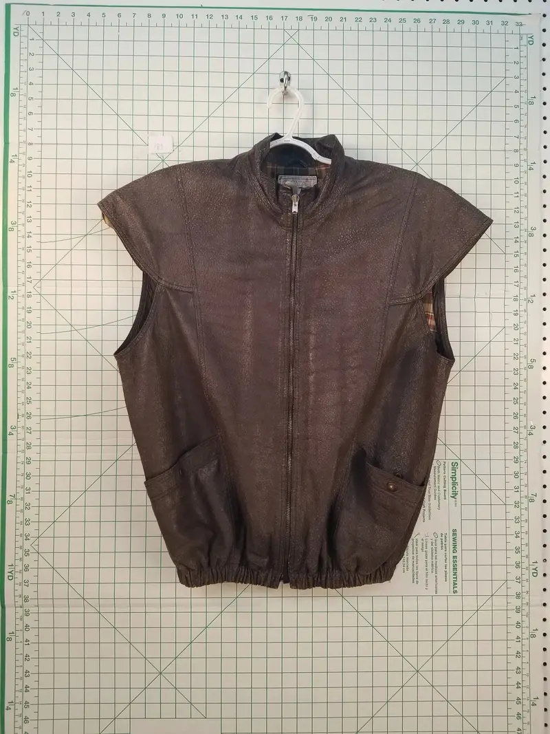 Carapace Men'S Brown Genuine Leather Vest With Zip Front 1
