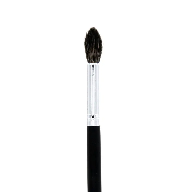 Crown Pro C512 Sculpting Crease Brush For High-Impact Contouring 1