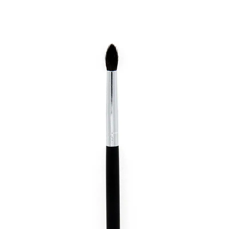 Crown Pro C528 Crease Detail Brush For Intense Dimension And Depth 1