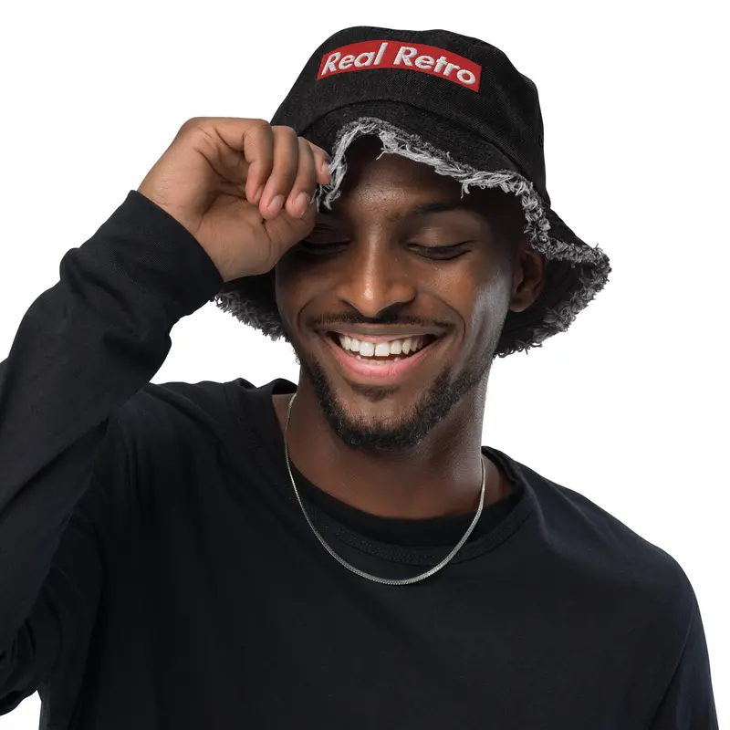 Distressed Denim Bucket Hat – Retro Streetwear 1