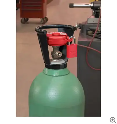 Pressurized Gas Valve Lockout Adapter 1
