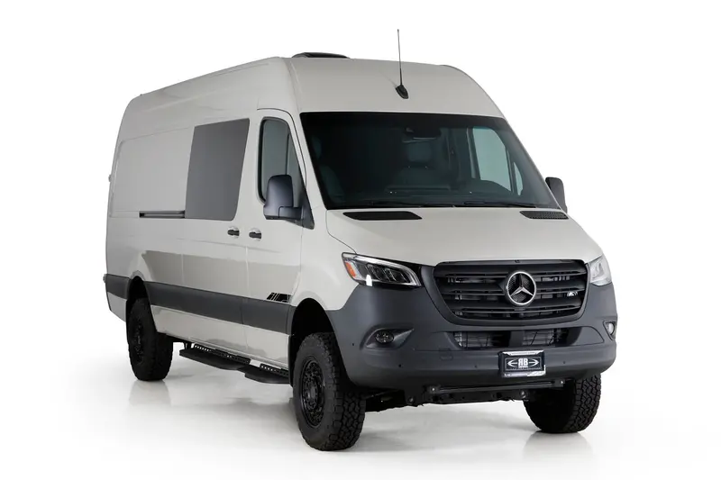 Rb Gear Hauler Mw – 170″ 4×4 Conversion 1