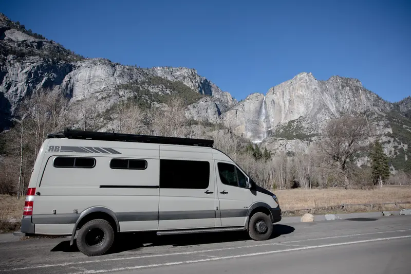 Rb Gear Hauler Van Model Sp02 – 170-Inch 4×4 Variant 1