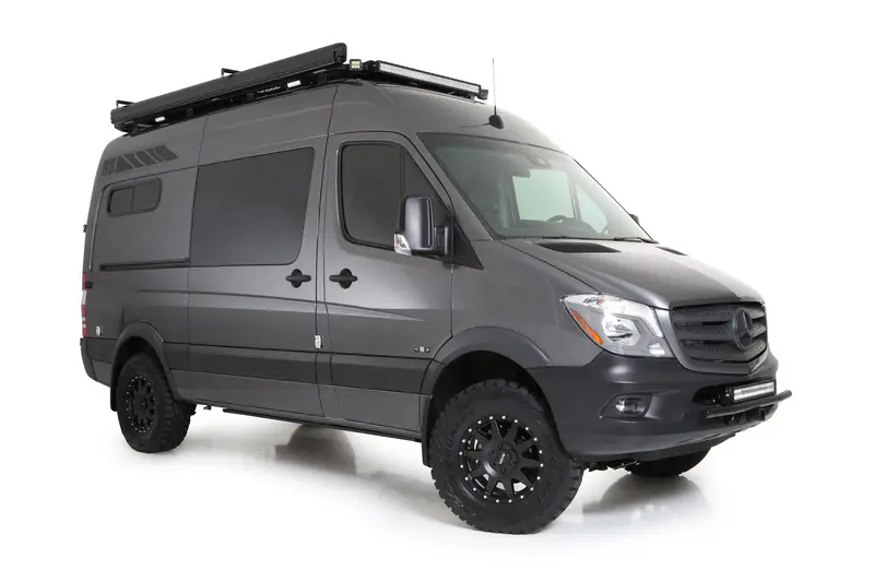 Rb Touring Van Ss – 144" Wheelbase, Ram 2500 4X4 Chassis 1