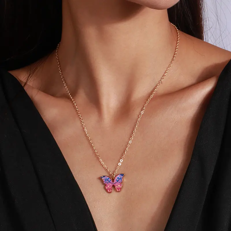 Versatile Butterfly Pendant Necklace – Feminine & Timeless 5