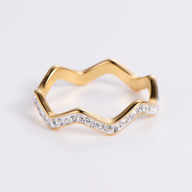 Wave-Curved Stainless Steel Ring – Vacuum-Plated Smooth Contour Band 1