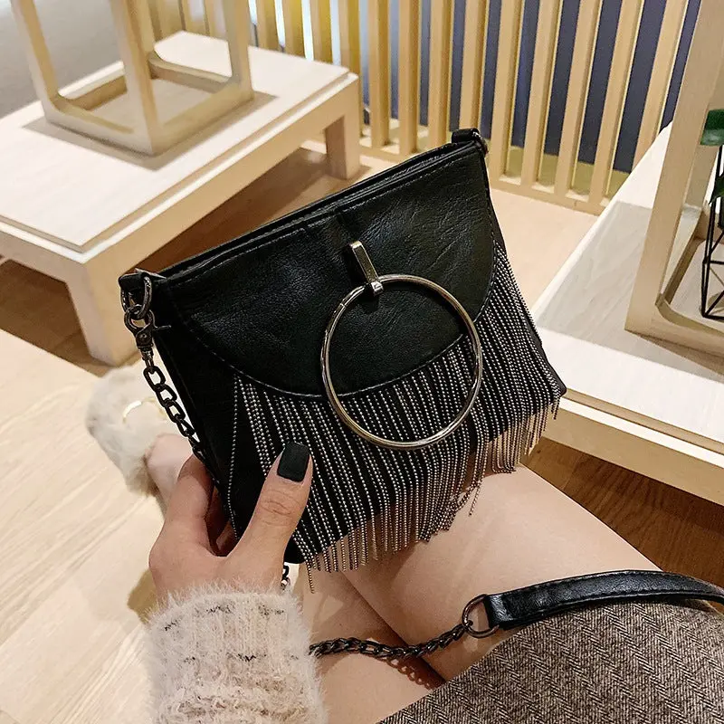 Women'S Rivet-Embellished Tassel Crossbody Shoulder Bag With Chain Strap 1